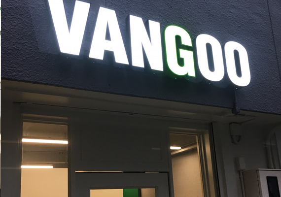 南堀江にあるメンズ専門　理容室VANGOO（バングー）